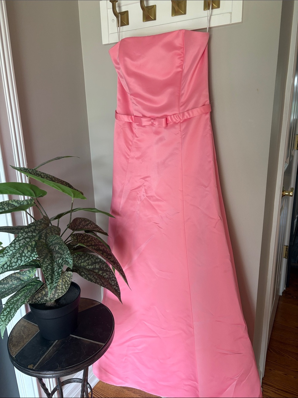 Jessica McClintock Pink Satin Strapless Dress with Bow Detail 9/10